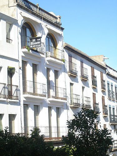 Hostal Alameda Plaza Mayor Caces Exterior foto